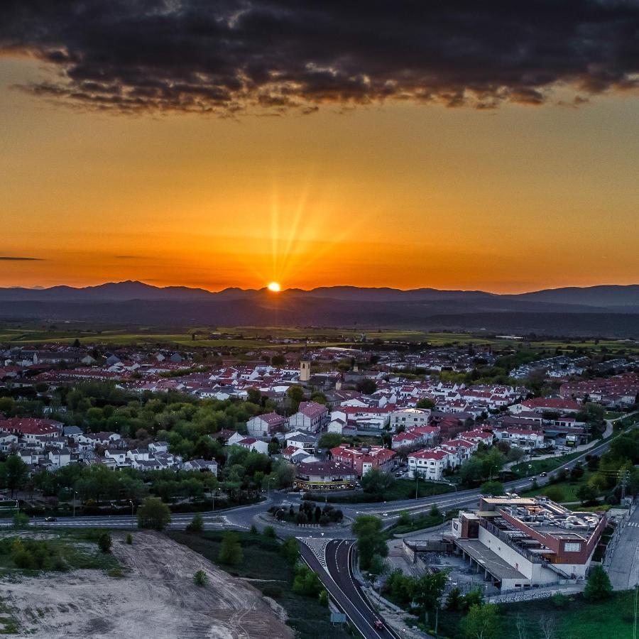 Suite Duplex Con Terraza Independiente Brunete Zewnętrze zdjęcie